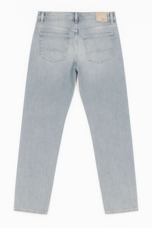 Straight Jeans